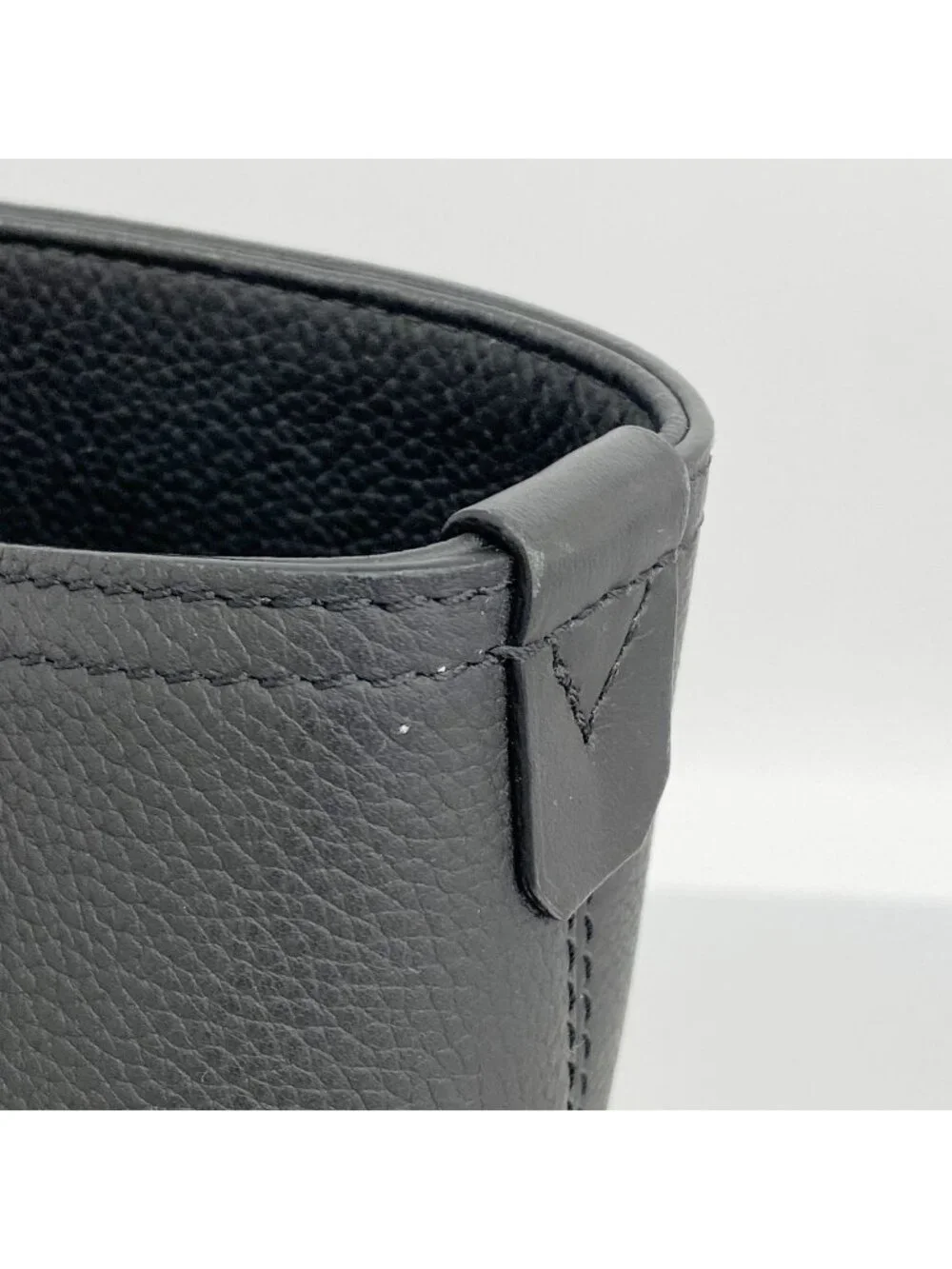Louis Vuitton Tote Bag LV Aerogram Pilot Black